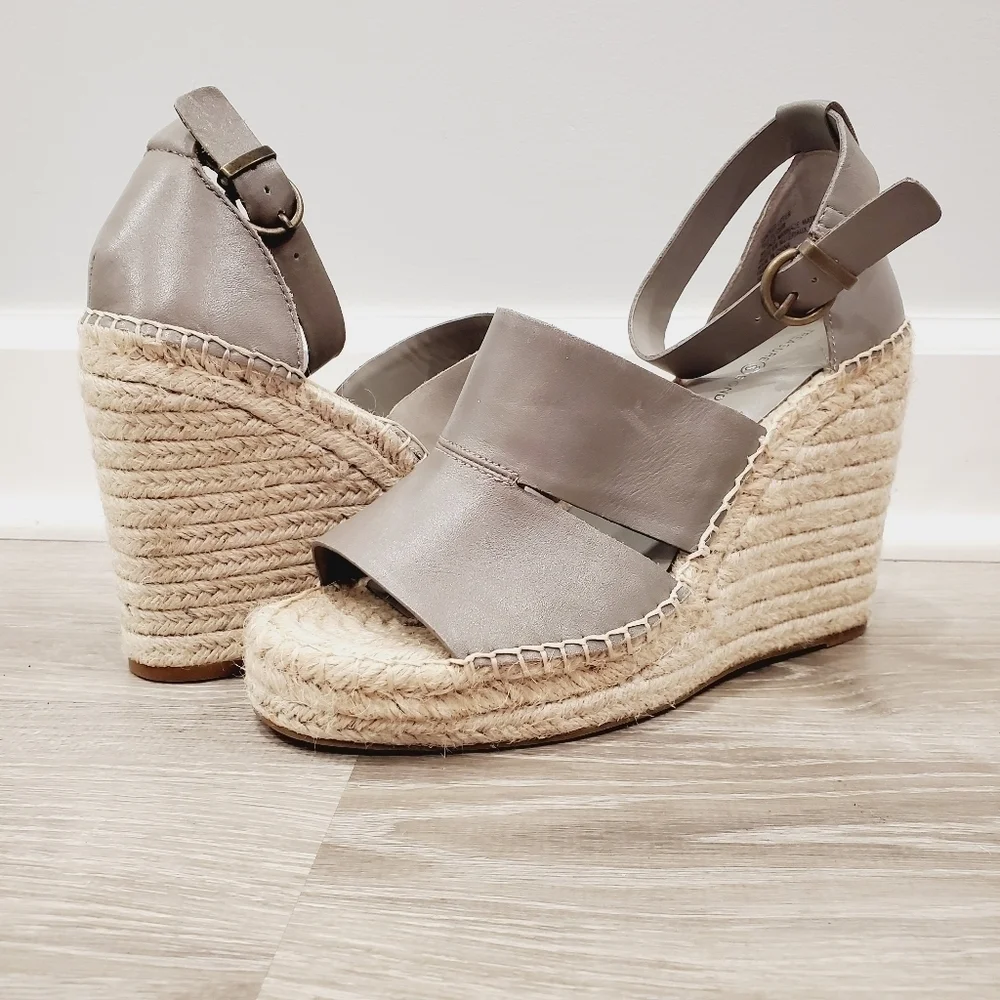 NWD Treasure & Bond Sannibel Platform Wedges